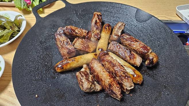 20250611_211417.jpg 저녁 채끝 등심 구워서 한잔