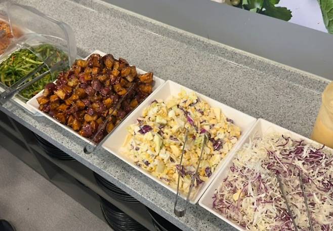 07adae49b652cb9e9934147df8f0cfaf.webp.ren.jpg 대전 7000원 한식뷔페