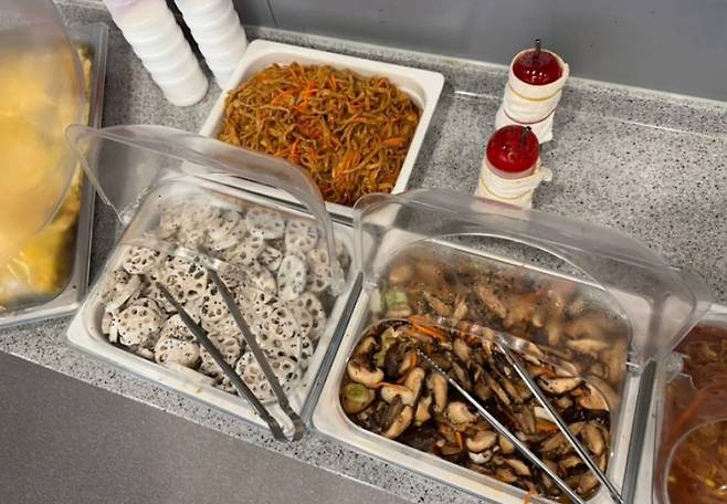 9f04168315026e19da1abee4694d9b2b.webp.ren.jpg 대전 7000원 한식뷔페