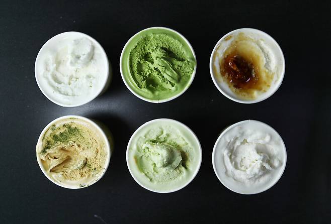 ‘젠제로’의 다양한 젤라토. ‘산양유 젤라토’ ‘완두콩 젤라토’ ’쌀 젤라토’ 등이다. 박미향 기자