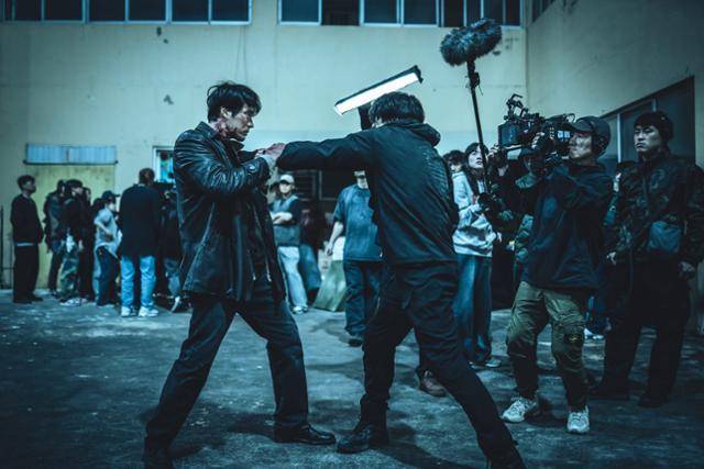 드라마 '광장' 촬영 현장. 넷플릭스 제공