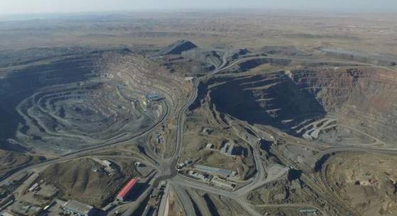 중국 네이멍구 바이윈어보 최대 희토류 광산. 사진 왕이신문