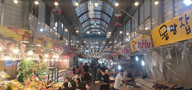 대전 중구 태평전통시장의 '별빛다구이축제' 모습. 대전중구