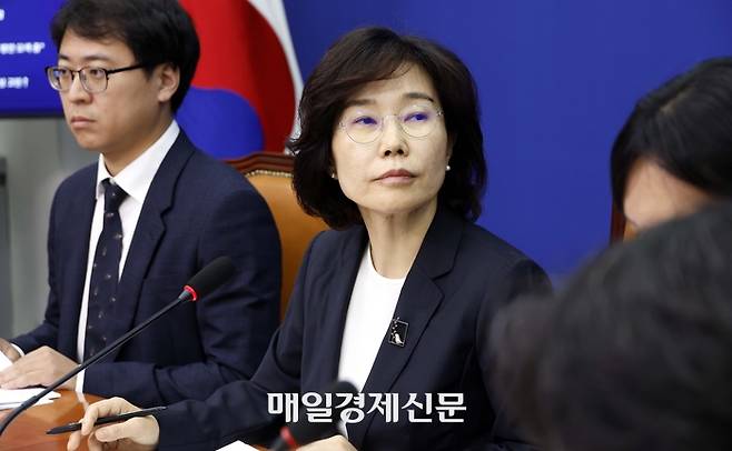 김은경 더불어민주당 혁신위원장이 10일 국회에서 혁신안을 발표하고있다. 2023.8.10 [김호영기자]