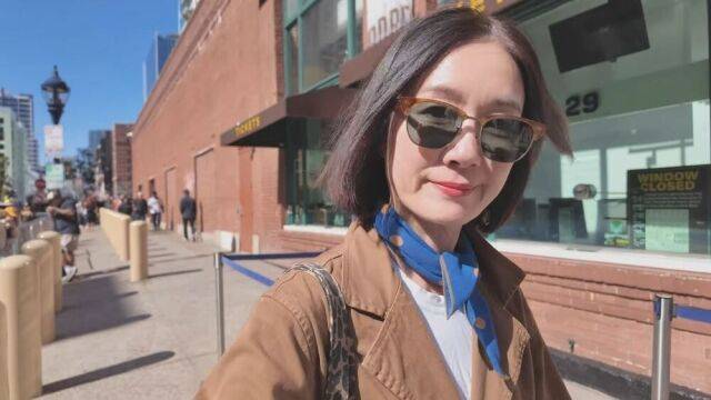 배우 오연수가 야구선수 이정후의 경기를 보러 야구장에 방문했다./유튜브 '오연수 Yun Soo Oh' 캡처