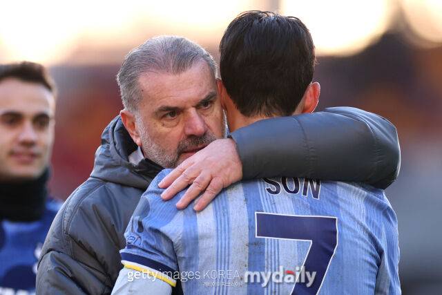 손흥민과 포스테코글루 감독/게티이미지코리아