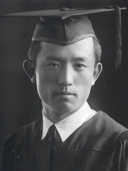 올해 80주기를 맞은 일제강점기 시인 윤동주의 작품은 한국 현대시의 고전으로 평가된다. 대산문화 여름호(96호)에는 윤동주의 시를 후배 소설가들이 소설로 이어 쓰는 기획 특집이 실렸다. 연세대 윤동주기념관 제공