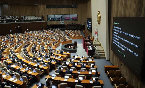 이른바 ‘3대 특검법’(내란·김건희·채상병 특검법)은 더불어민주당 주도로 지난 5일 국회 본회의에서 의결됐다. 연합뉴스