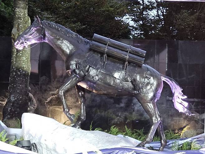 제주마의 혈통을 가진 한국전쟁 영웅마 레클리스 동상(제주시 애월읍 소재 렛츠런파크 제주) ⓒ시사저널 박태진