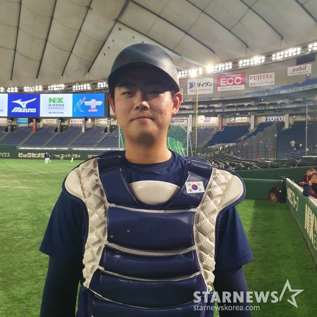 상무 시절 허인서가 일본 도쿄돔에서 열린 2023 APBC 대회에서 취재진과 인터뷰를 하고 있다. /사진=김동윤 기자