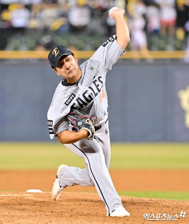 한화 이글스 좌완 루키 권민규가 11일 충남 서산에 있는 한화 2군 구장에서 열린 2025 KBO 퓨처스리그 두산 베어스와의 홈 경기에 선발등판, 4이닝 4피안타 2볼넷 1탈삼진 1실점으로 호투했다. 사진 엑스포츠뉴스 DB