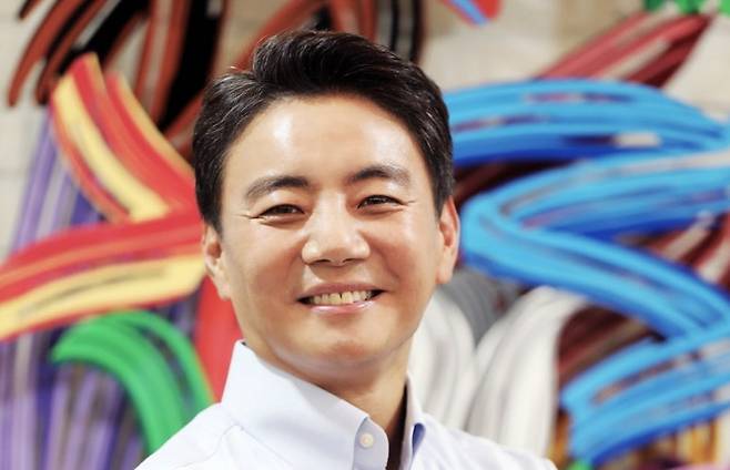 전 메르세데스 벤츠 코리아 마케팅 총괄 부사장 김지섭씨가 9월1일부로 메르세데스 벤츠 밴 북미 세일즈 총괄로 취임한다. 사진=메르세데스 벤츠 코리아