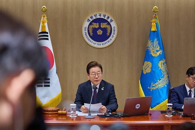 이재명 대통령이 10일 서울 용산구 대통령실 청사에서 열린 국무회의에서 모두발언을 하고 있다. (대통령실 제공. 재판매 및 DB 금지) 2025.6.10/뉴스1 ⓒ News1 허경 기자