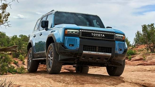 신형 랜드크루저 프라도 사진=토요타