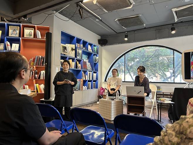 6일 책방 곱셈에서 ‘하나의 거대한 서점, 진보초’ 북토크가 열렸다. 지난해 출간 뒤 같은 장소에서 두번째 열린 북토크였다.