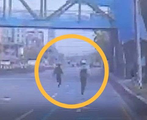 추격 장면. /사진=경기남부경찰청 제공