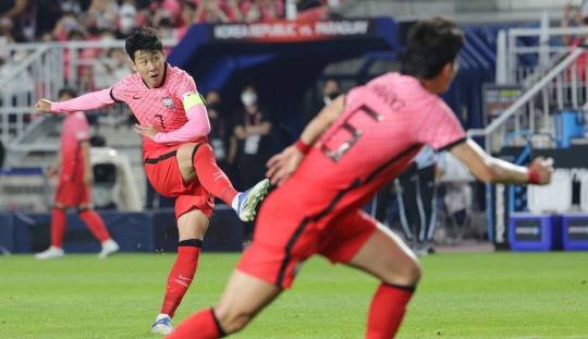 2022년 6월 10일 파라과이 평가전에서 득점하는 손흥민. 사진[연합뉴스]