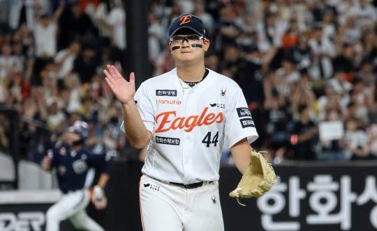 만루 위기 넘긴 김서현. 사진[연합뉴스]