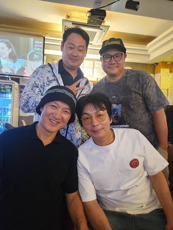 배우 박동빈과 이철민이 22년 만에 SBS ‘시청률 수문장’들과 함께 한 자리에 모였다. 사진=SNS