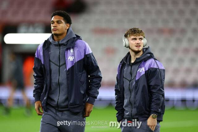 레버쿠젠 이적설이 불거진 자렐 콴사(왼쪽)와 하비 엘리엇. /게티이미지코리아