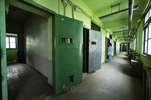 국내 유일의 교도소 활용 문화공간인 ‘빠삐용Zip’.