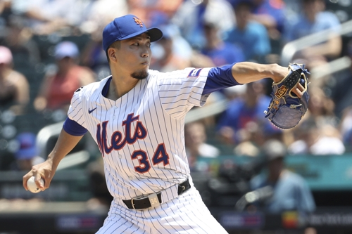 뉴욕 메츠 센가 고다이가 13일 워싱턴전에서 역투하고 있다. AP연합뉴스