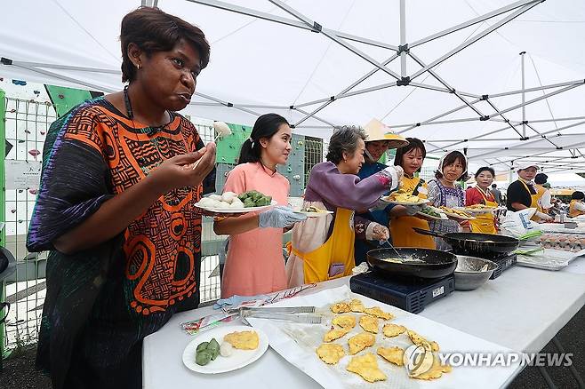 함께 즐기면 더 맛있어요 [연합뉴스 자료사진]