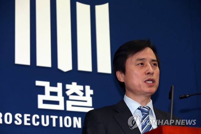 (서울=연합뉴스) 박동주 기자 = 조은석 내란 특별검사가 대검찰청 형사부장이던 2014년 10월 6일 오전 서울 서초구 대검찰청에서 세월호 침몰사고 관련 최종 수사 결과를 발표하고 있다. 2014.10.6 pdj6635@yna.co.kr