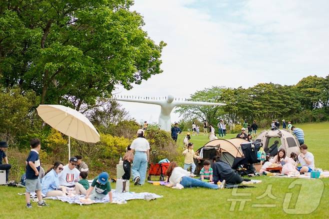 산이정원 하늘마루 (해남군 제공. 재판매 및 DB금지) /뉴스1 2025.6.10/뉴스1