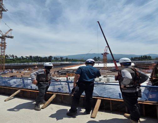 대형 공사장 안전 점검 진행중인 제주동부경찰서