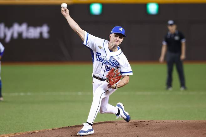 13일 경기에 등판한 뷰캐넌. /사진=푸방 가디언스 SNS