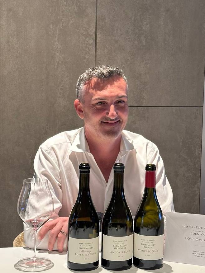 호주 와이너리 바 에덴 에스테이트의 소유주인 피에르 앙리 모렐이 지난달 28일 서울 여의도 페어몬트 앰배서더 호텔에서 기자들과 만났다. /변지희 기자