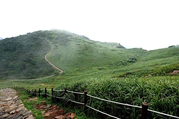 창녕 '화왕산군립공원' 전경. [사진=경남 창녕군]