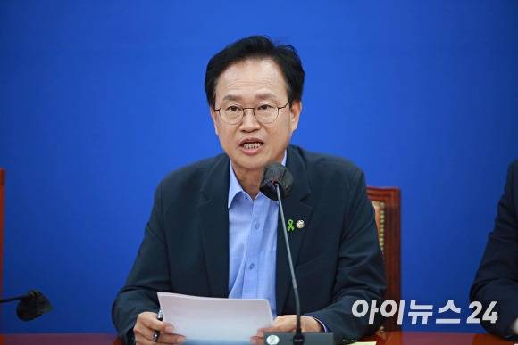 더불어민주당 송재봉 국회의원. [사진=아이뉴스24 DB]