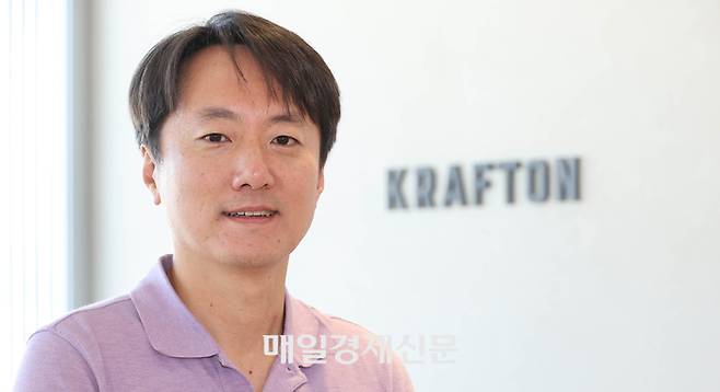 손현일 크래프톤 인도법인 대표가 서울 강남구 크래프톤 사무실에서 매일경제신문과 인터뷰를 진행하고 있다. [사진 = 이충우 기자]