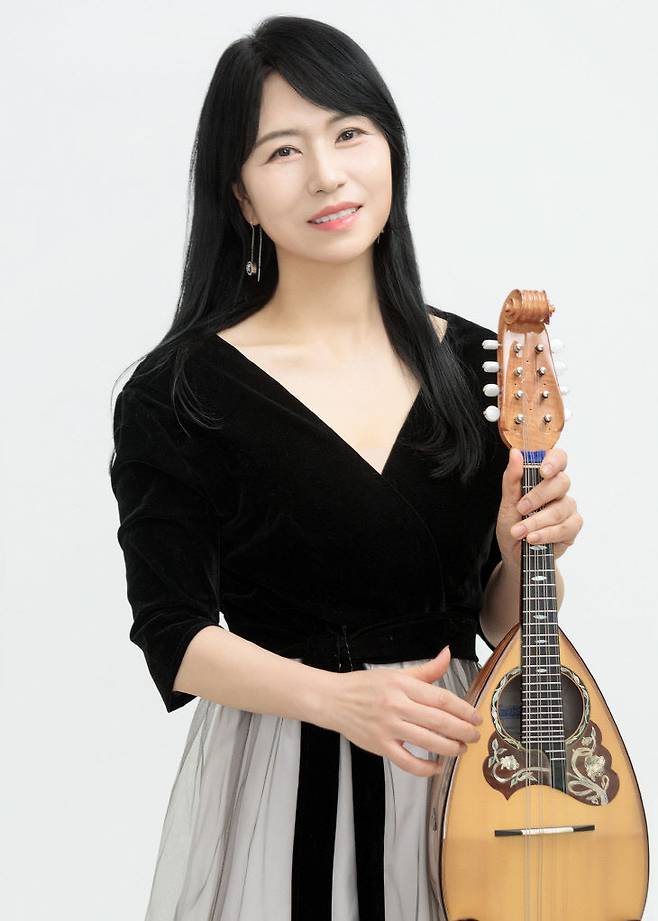 로이 만돌린  단장 김선영