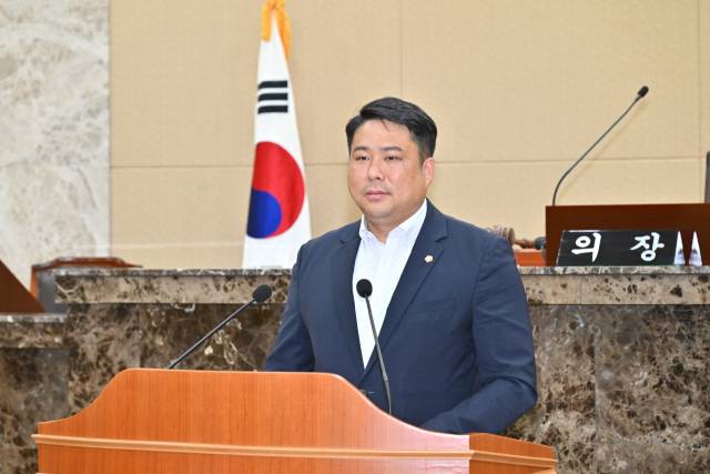 신달호 대구 달성군의원이 16일 군의회에서 열린 본회의에서 5분 자유발언을 하고 있다. 달성군의회 제공.