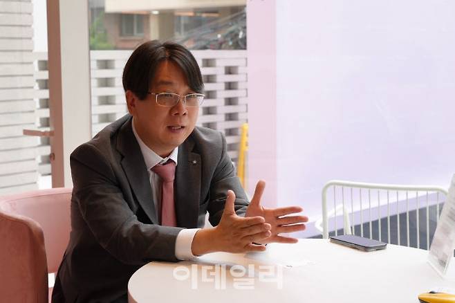 서일양 테낙타아시아 법인장이 16일 서울 강남구 한 카페에서 이데일리와 인터뷰를 하고 있다. (사진=테낙타아시아)