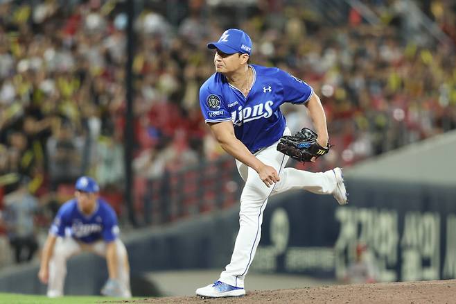 삼성 오승환이 11일 광주-기아 챔피언스 필드에서 열린 2025 KBO리그 KIA전에서 역투하고 있다. 사진 | 삼성 라이온즈