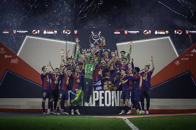 디즈니+가 FC바르셀로나의 방한 경기를 OTT 독점 스트리밍한다. 사진 | 디즈니+