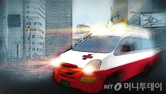 경북 경주시 오봉산에 올라 사진을 찍던 60대 등산객이 절벽 아래로 추락해 숨졌다./사진=임종철 디자인기자