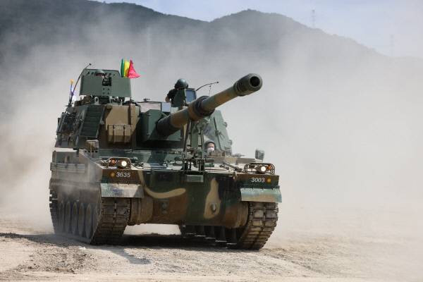 K9A1 자주포 기동 모습. 한화에어로스페이스 제공