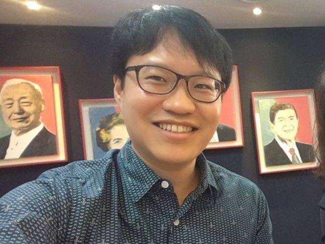 [서울=뉴시스] 만화가 윤서인이 제22대 국회의원 선거 개표결과를 두고 심경을 밝힌 글이 화제다. 사진은 윤서인. (사진=윤서인 페이스북 갈무리) 2024.04.11. *재판매 및 DB 금지