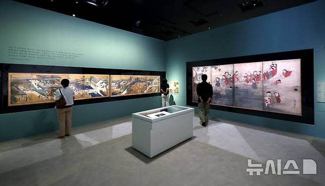 [서울=뉴시스] 박진희 기자 = 국립중앙박물관과 일본 도쿄국립박물관은 한·일 국교 정상화 60주년 특별전 '일본미술, 네 가지 시선' 언론공개회를 16일 서울 용산구 국립중앙박물관 상설전시관에서 갖고 두 기관의 소장품 62건을 선보이고 있다. 2025.06.16. pak7130@newsis.com