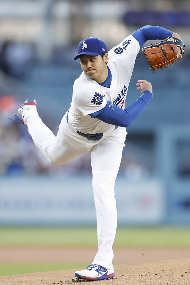 LA 다저스 오타니 쇼헤이가 17일(한국시간) 미국 캘리포니아주 LA 다저 스타디움에서 열린 2025 메이저리그(ML) 샌디에이고전에 선발 등판해 역투하고 있다. 사진 | LA=EPA연합뉴스