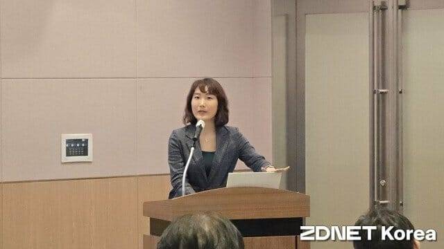 김현수 정보통신정책연구원 디지털플랫폼경제연구실장이 17일 열린 ‘플랫폼 시대의 법정책 과제와 대응 전략’ 세미나에서 발표하고 있다.
