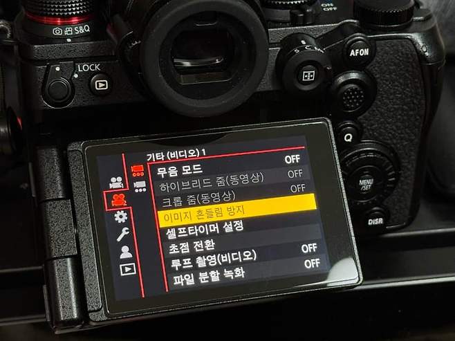 08eb8305b28268f423ef8fe34f9c701894337008ab85fdb0c7ec8086d2430a4deb5a847bc44b925d6e6508707497db1c50755ecdd0