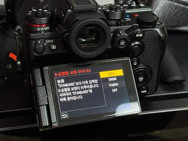 799bf373b5f31b8523edf393449c706d3b6177f1d00c0ed464385bbc7e59dcd12a3fcfe70345a32d55e236d3b31640d15036e0fc0e