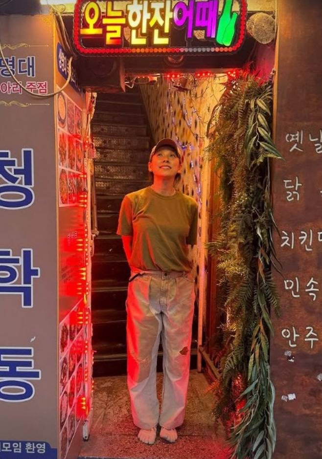 요즘 유행이라는 이효리 발가락 신발 ㄷㄷㄷㄷ ㄷ