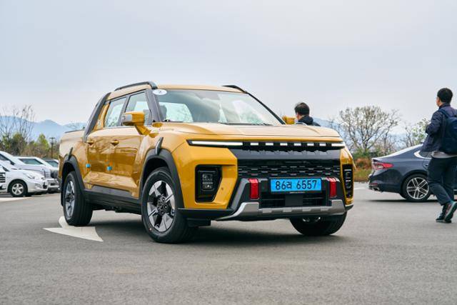 KG모빌리티(KGM)의 무쏘 EV. 국내 최초 전기 픽업트럭이다. KGM 제공